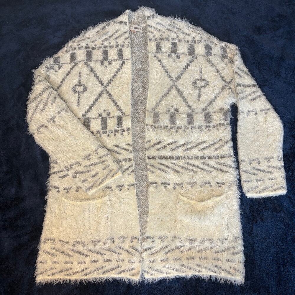 Knox Rose Cardigan Women L Cream Gray Fuzzy Eyelash Knit Geometric Boho - Picture 2 of 9